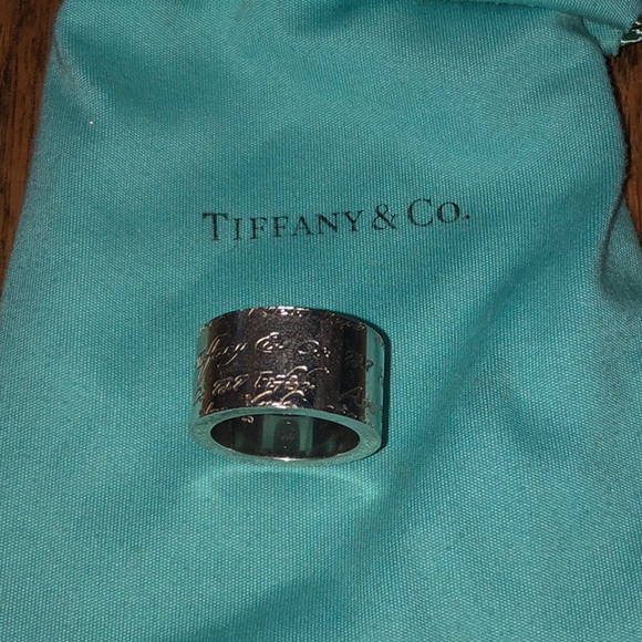 Tiffany & Co Scripted Ring - Picture 2 of 7